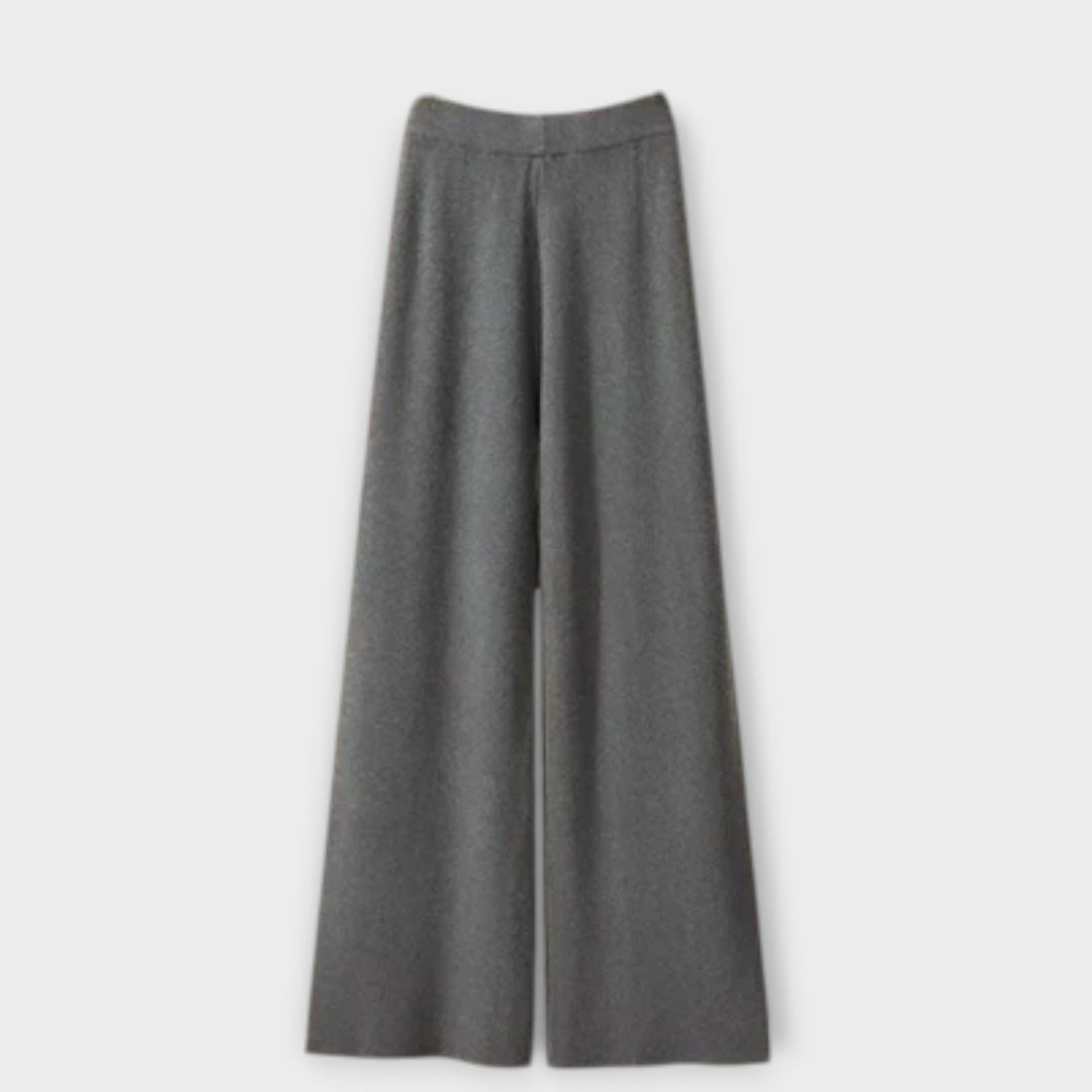 Viva - Vključuje Tri Kose: Majico, Bluzo In Hlače