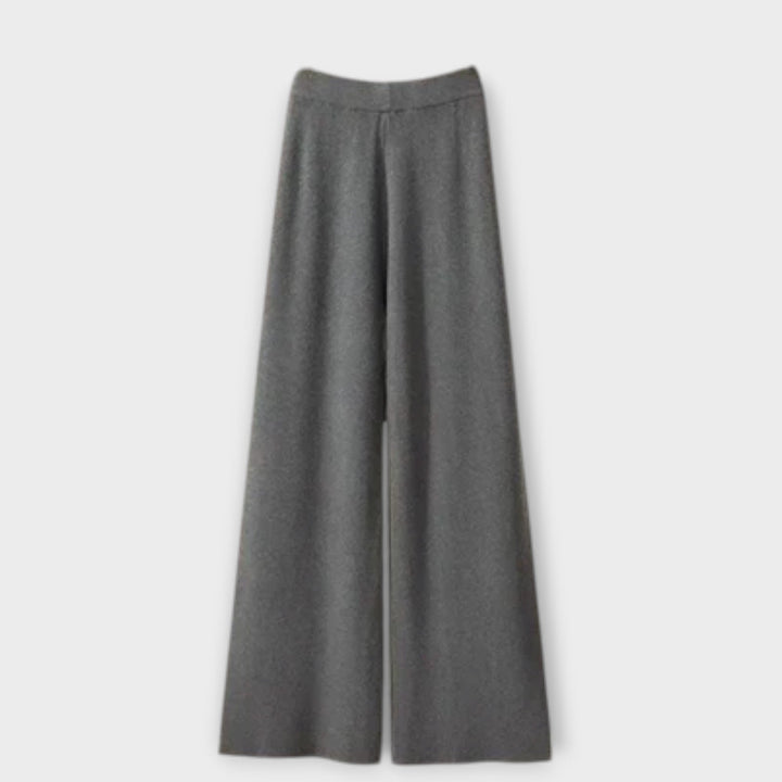 Viva - Vključuje Tri Kose: Majico, Bluzo In Hlače