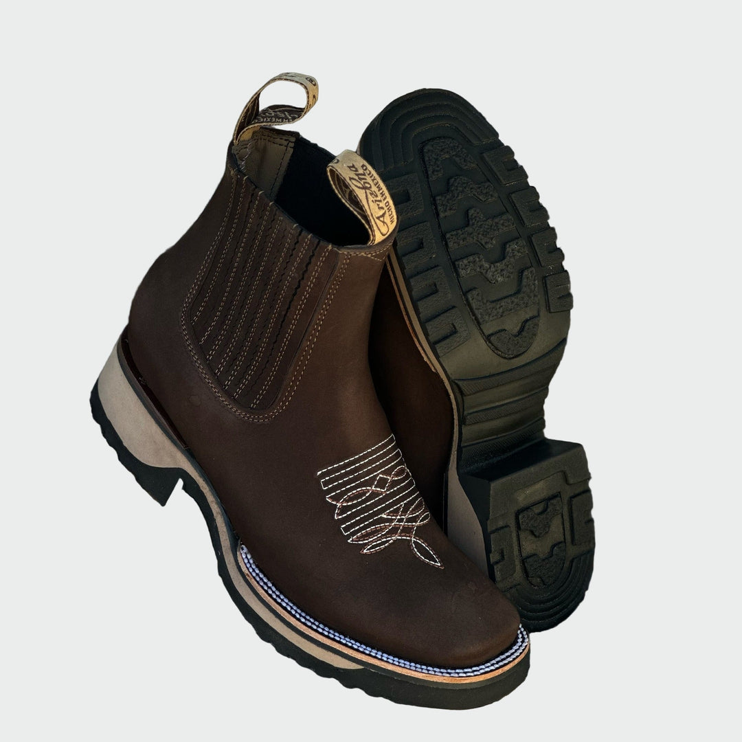 Mira Novak - Kavbojski Škornji Z Elastičnimi Stranskimi Deli