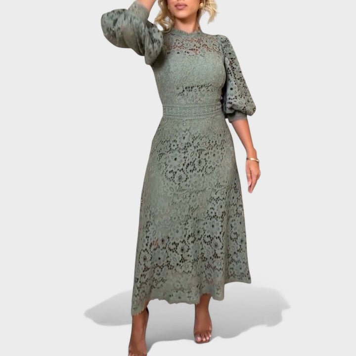 Maja - Čipkasta Obleka z Osvetlitvijo