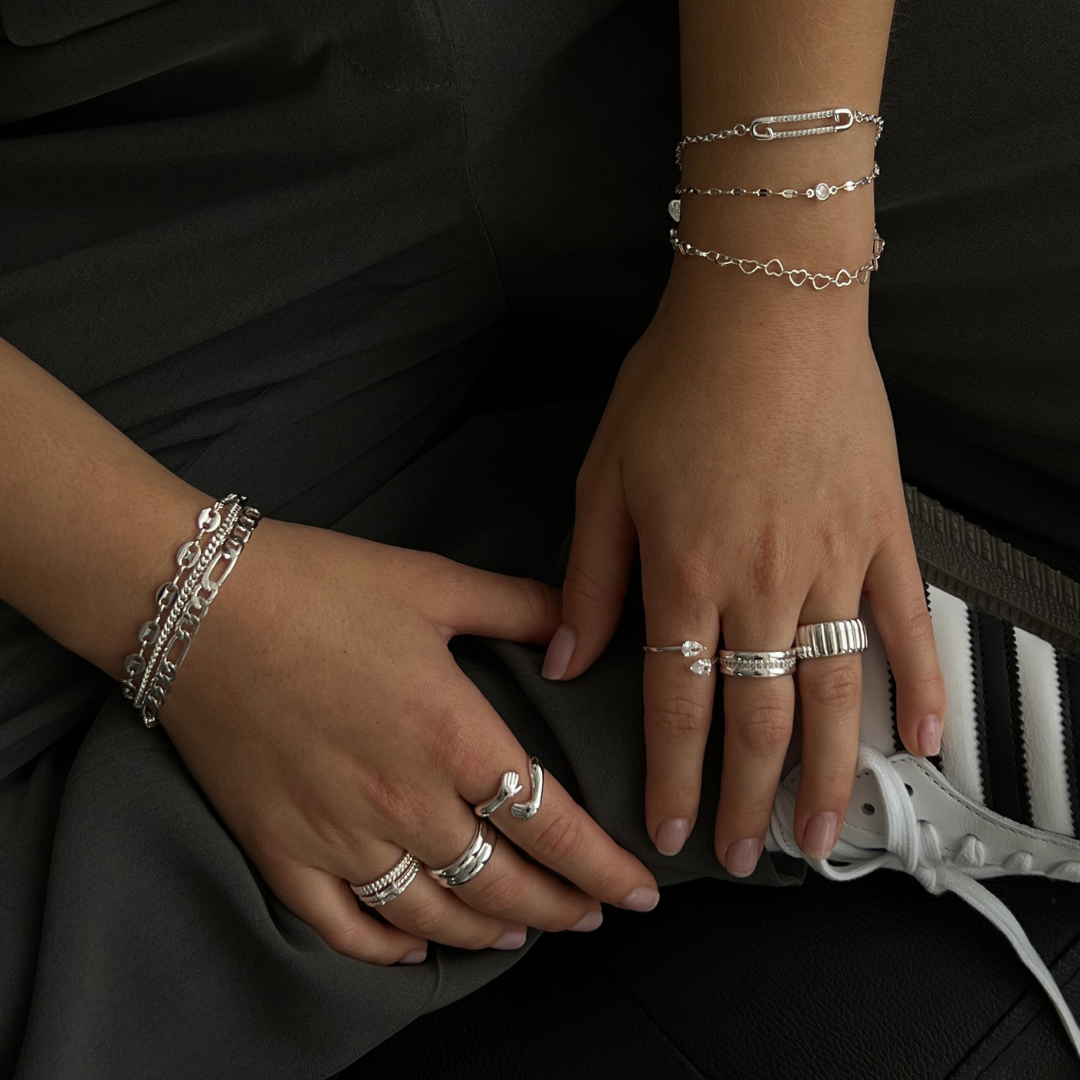 Maja - Prstan Združuje Sijaj In Osebno Noto