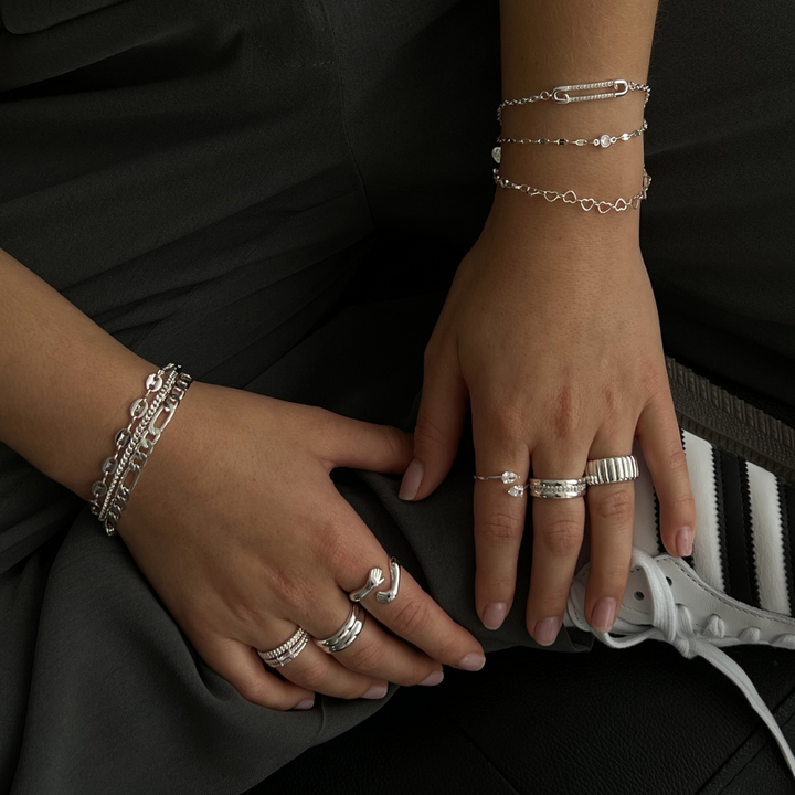 Maja - Prstan Združuje Sijaj In Osebno Noto