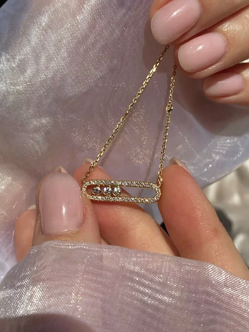 Ana - Ogrlica Tri Diamanti V Gibanju