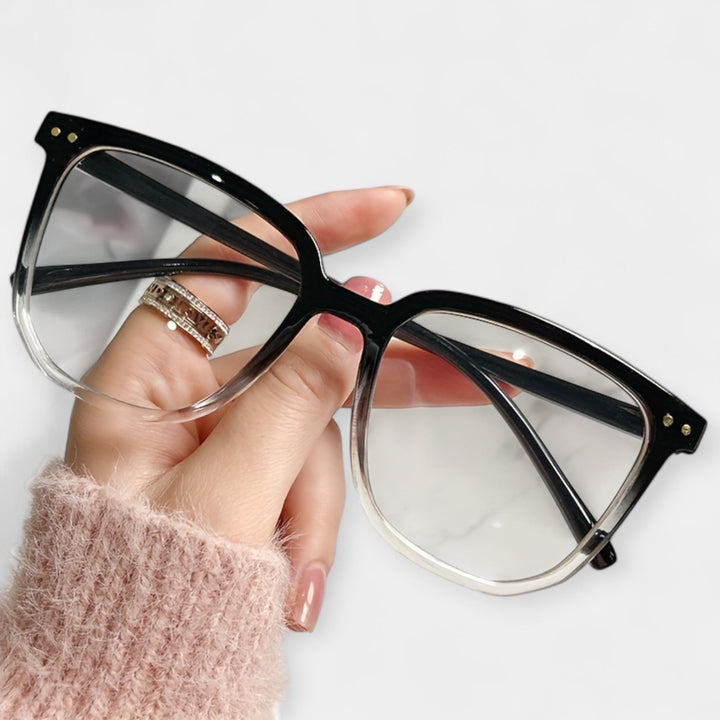 Antonija - Kvadratna Očala Proti Modri Svetlobi