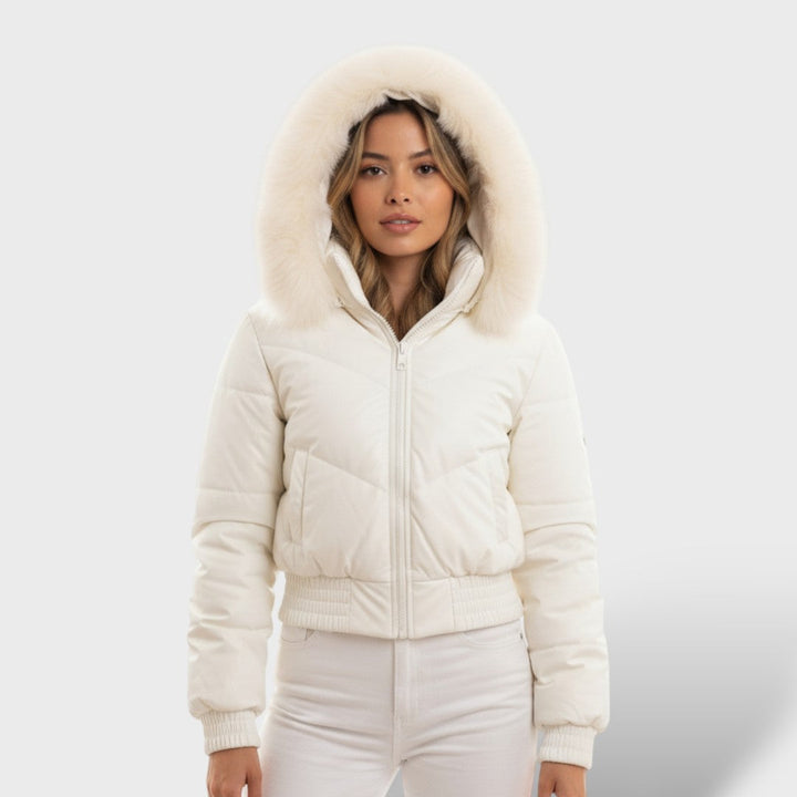 Karolina - Kratka jakna s kapuco in umetnim krznom