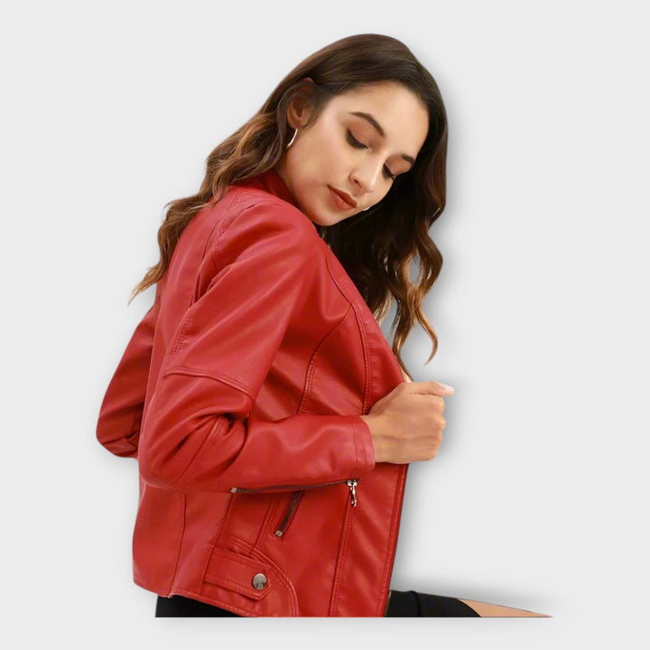 Nina - Usnjena jakna z moderno linijo in brezčasnim stilom