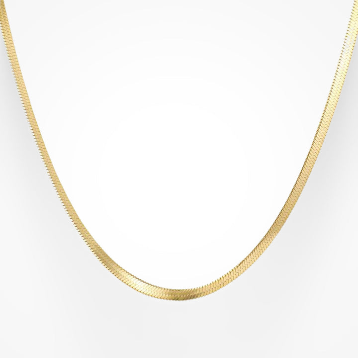 Nina - Ogrlica z minimalističnimi detajli